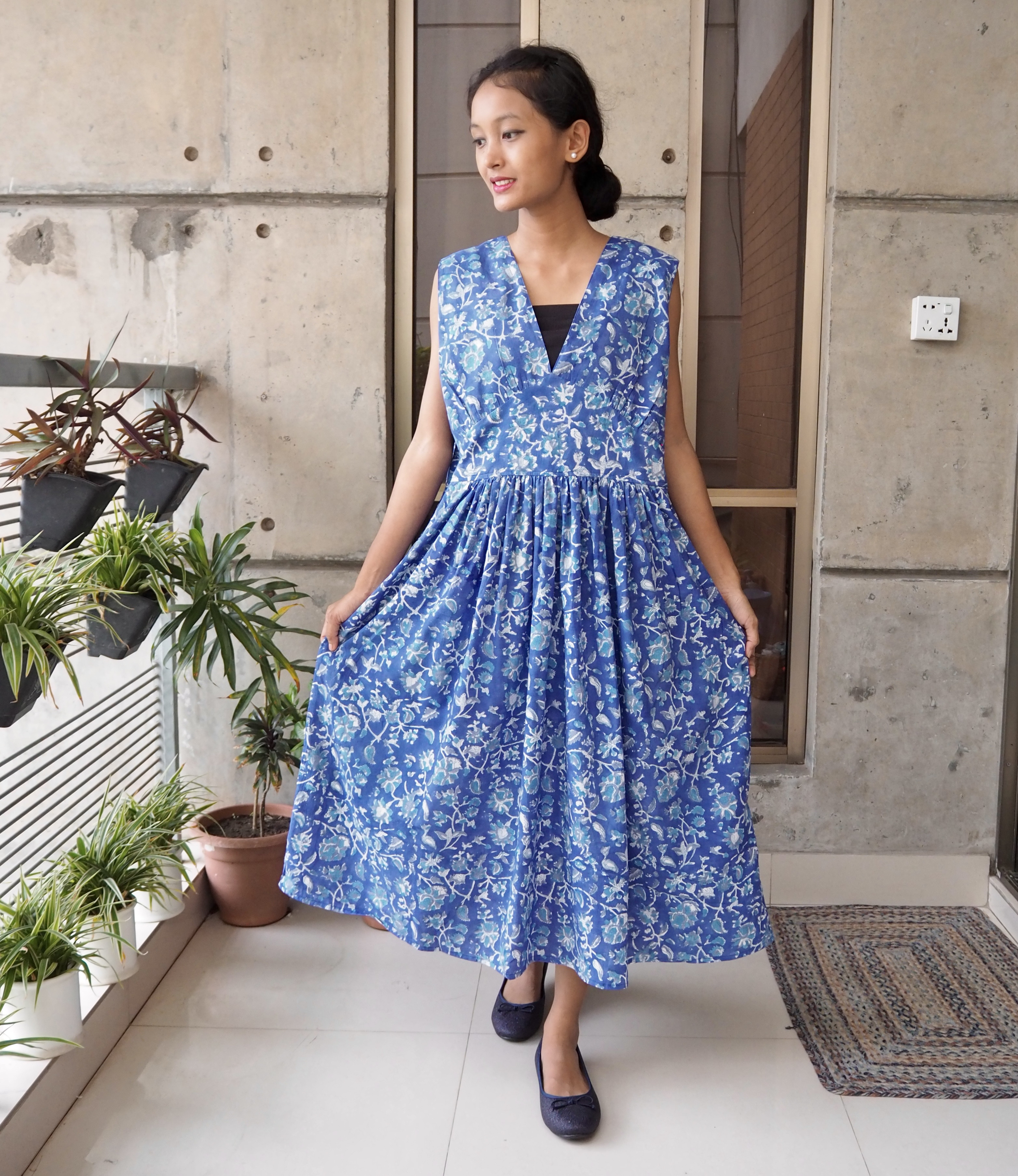 <インド綿/ハンドブロックプリント>コットン細見えVネックワンピース