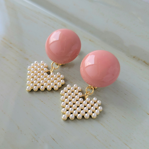 BAEBAE★ピーチピンク ヘマタイト イヤリング・ピアス 万能ピンクベージュのアクセサリー「ルージュ on Heart