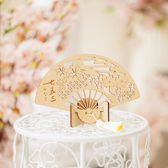 花柄 木製扇子 扇 70cm四季の花 花柄の金色木製スタンド付き