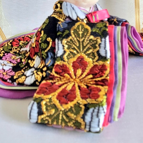 622 おひな様 小さな着せ替えお着物〈お姫様〉十二単 漆黒地に綺羅丸