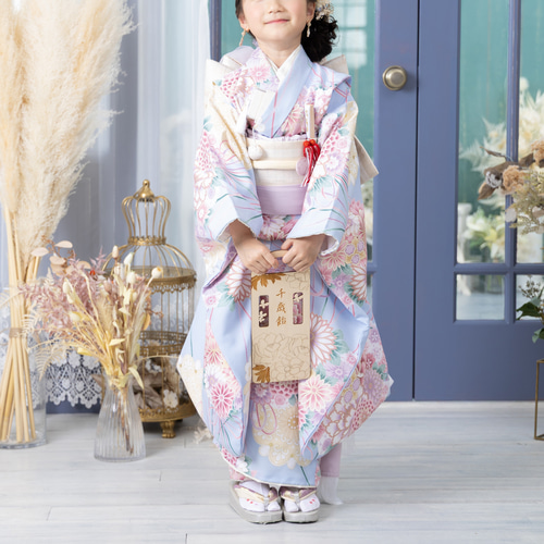 七五三七歳‼️豪華絢爛正絹煌びやかセット‼️黒×赤に蝶々花々金箔金彩豪華一式セット 楽天市場】【新品】 振袖 着物 正絹 フォーマル 金彩加工 黒 紫