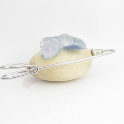 ありがとうとクォーツは、まだまだ言えないけれど、蝶の行くままで♪<カブトピンブローチ>SB936 4枚目の画像