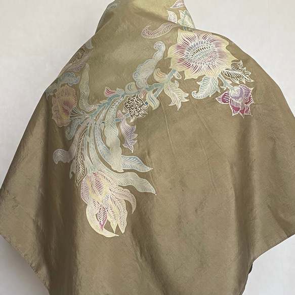 ＜送料無料＞手描き更紗＆草木染め＊和更紗の模様＊スカーフ＊風呂敷＊Batik＊silk＊伝統工芸 4枚目の画像