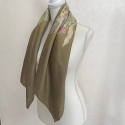 ＜送料無料＞和更紗の模様をアレンジしたスカーフ　手描き更紗＆草木染め　Batik　silk　伝統工芸 9枚目の画像