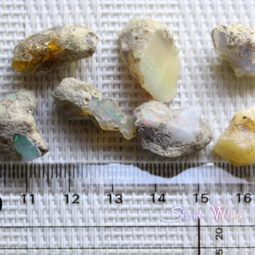 中粒オパール原石ラフカット7個 53.7ct✫美しい遊色✿天然石 天然石  