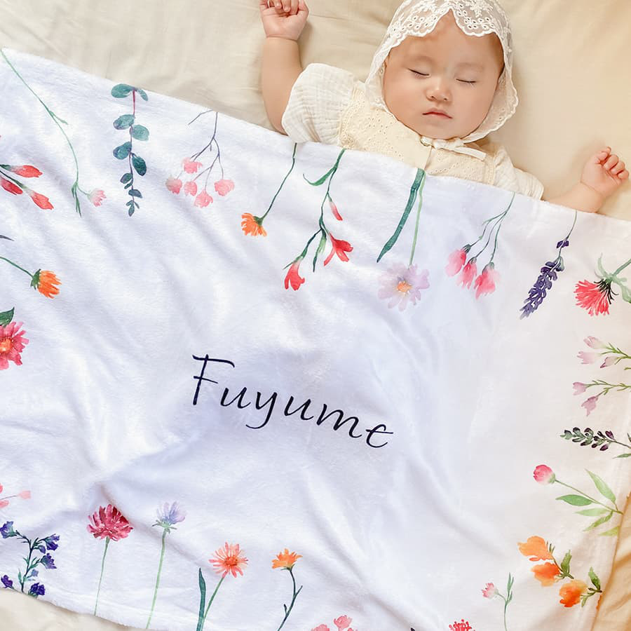 お急ぎ発送OK 出産祝い 女の子 通年素材 赤ちゃん プレゼント 名前入りブランケット flowers