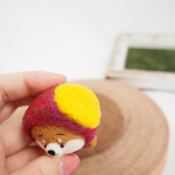 【受注製作】なりきり焼き芋のまゆ柴犬(赤柴・黒柴・白柴)　羊毛フェルト 6枚目の画像