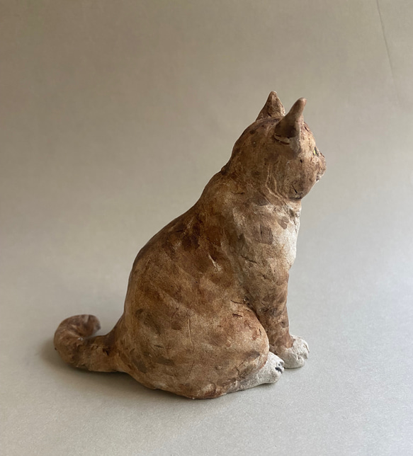 オーブン陶土のお座り猫 2枚目の画像