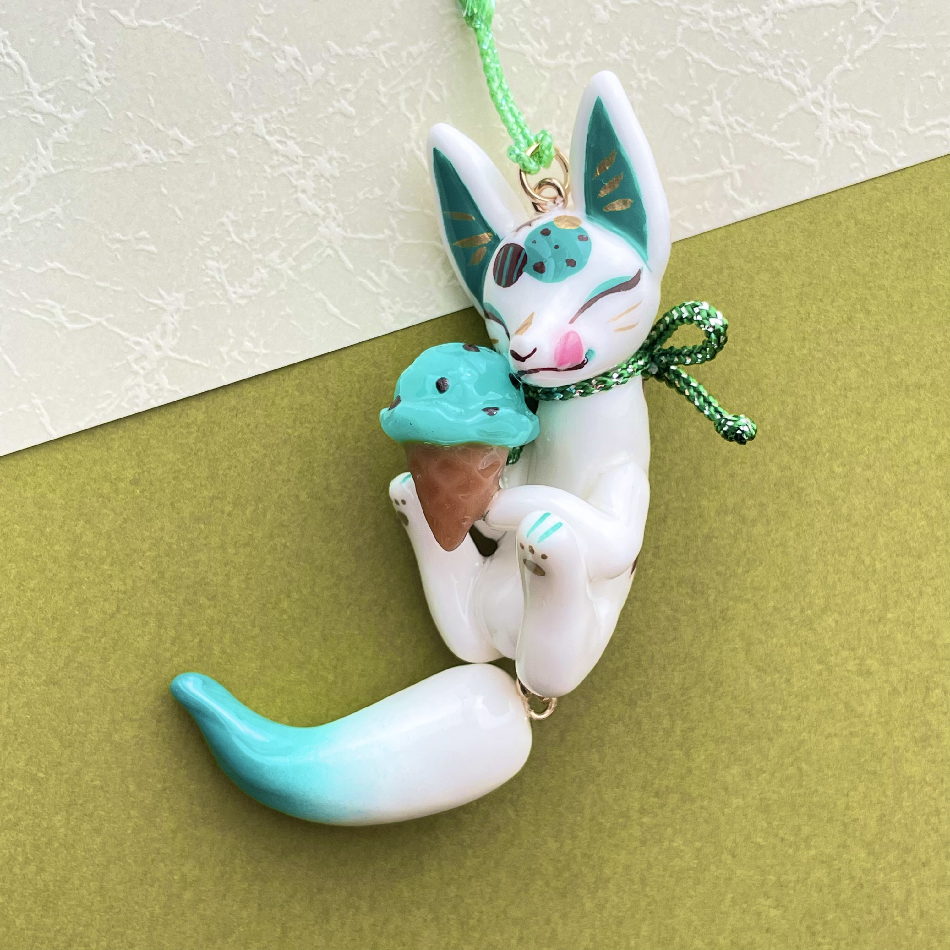 【新作】チョコミント狐ストラップ