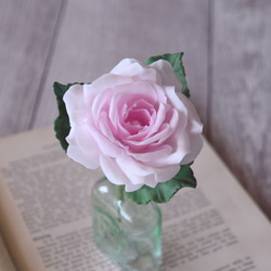◆粘土のお花◆　薔薇　一輪　（ライトピンク）B847 4枚目の画像