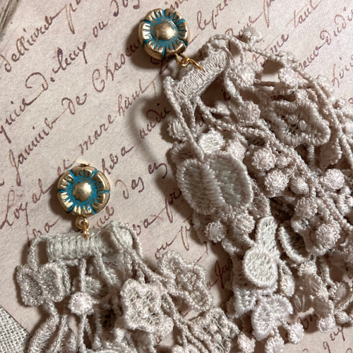 ケミカルレース タッセル チェコビーズ ✿ フリンジ ピアス イヤリング