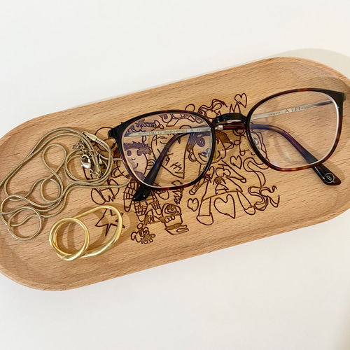 送料込】母の日 父の日 敬老の日 プレゼント 似顔絵トレー メガネ置き