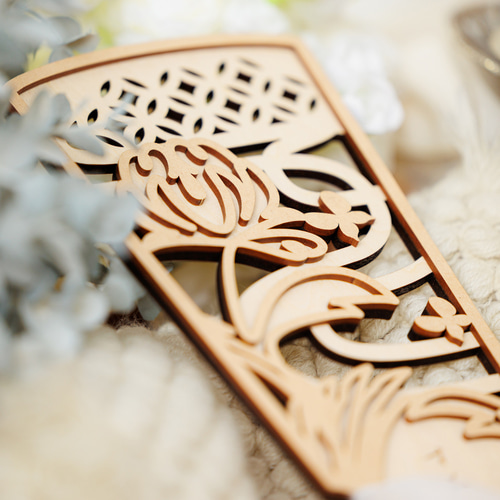 名入れ無料》七五三 正月飾り 羽子板⌇木製「バイカラー／菊と蝶」百日