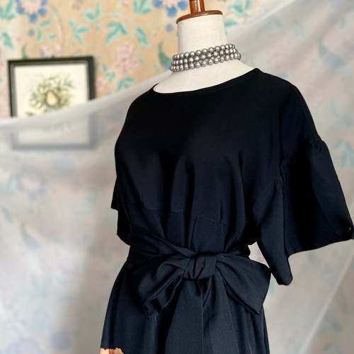 アメリカンスリーブ　着物リメイクワンピース　黒留袖　ロングドレス　ギャザー　刺繍 着物リメイク ワンピース 黒留袖ドレス ロング ギャザー 七分袖