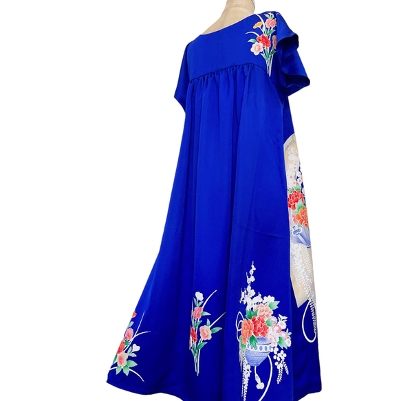 鮮やかブルーの"ゆったりギャザーワンピ" 着物リメイク ワンピース コンサート 衣装 雅楽 演奏会 青 (N581) 8枚目の画像