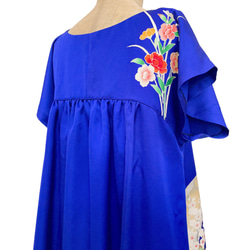 鮮やかブルーの"ゆったりギャザーワンピ" 着物リメイク ワンピース コンサート 衣装 雅楽 演奏会 青 (N581) 7枚目の画像