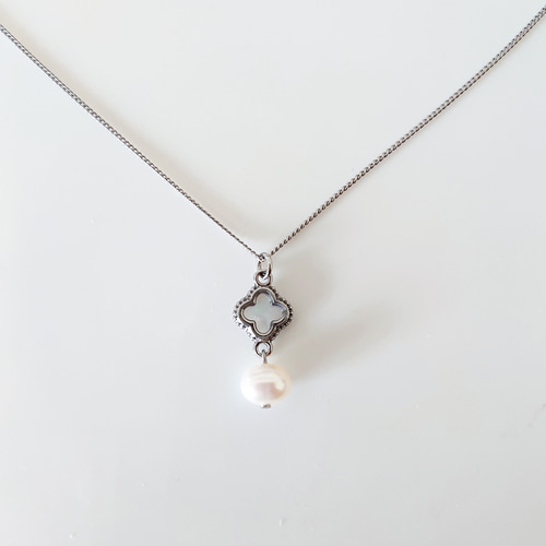 マザーオブパール 白蝶貝 フラワー ハッピークローバー シルバー