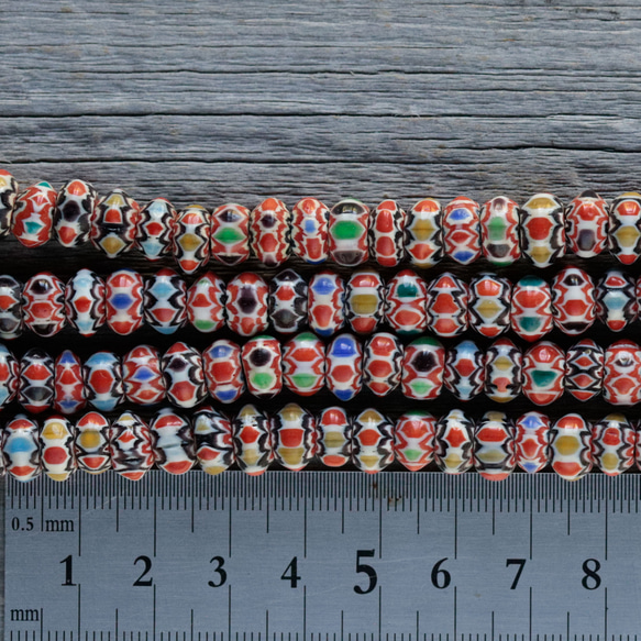 *Venetian button type beads 2枚目の画像