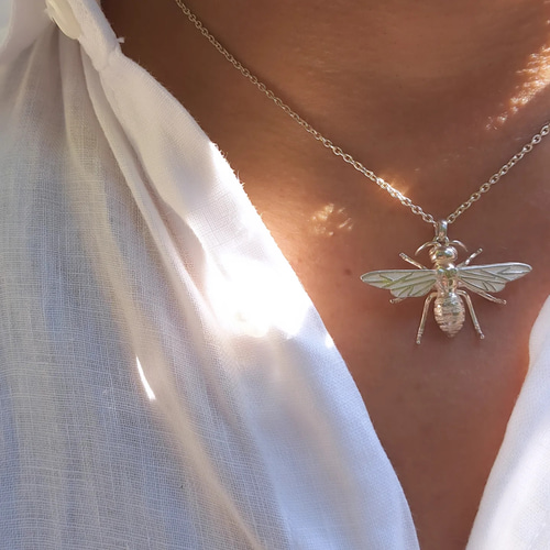 蜂 ペンダントトップ】 スズメバチ 蜂アクセサリー 蜂ネックレス ハチ
