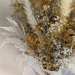 花瓶付きだからすぐに飾れる！アンティークミモザとかすみ草のドライフラワーアレンジメント　２WAY　インテリア 5枚目の画像