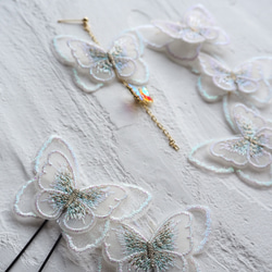 【結婚式・お呼ばれに】ブライダルヘアアクセサリー　蝶のヘアピン３本セット  蝶々　ブライダルアクセサリー 7枚目の画像