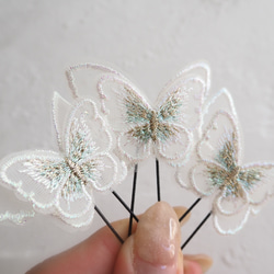 【結婚式・お呼ばれに】ブライダルヘアアクセサリー　蝶のヘアピン３本セット  蝶々　ブライダルアクセサリー 3枚目の画像