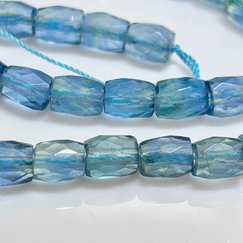 筒型天然石フローライト