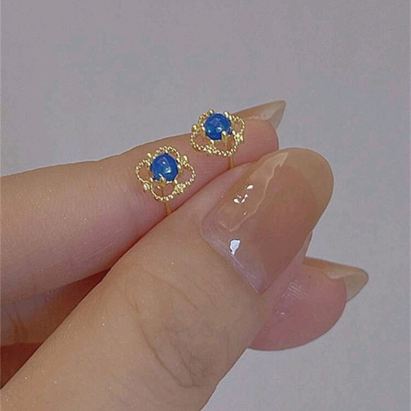 ピアス　18K　高品質　青い　青　海　空　夏色　小さい　小さな　ミニ　ピアス 3枚目の画像
