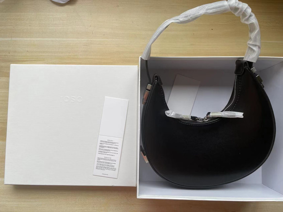 【新品未使用】OSOI/TONI MINI バッグ ブラック OSOI ハンドバッグ TONI MINI レザー ミニバッグ （BLACK/ブラック