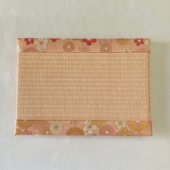 桐生金襴生地ミニ畳～菊と梅～ 3枚目の画像