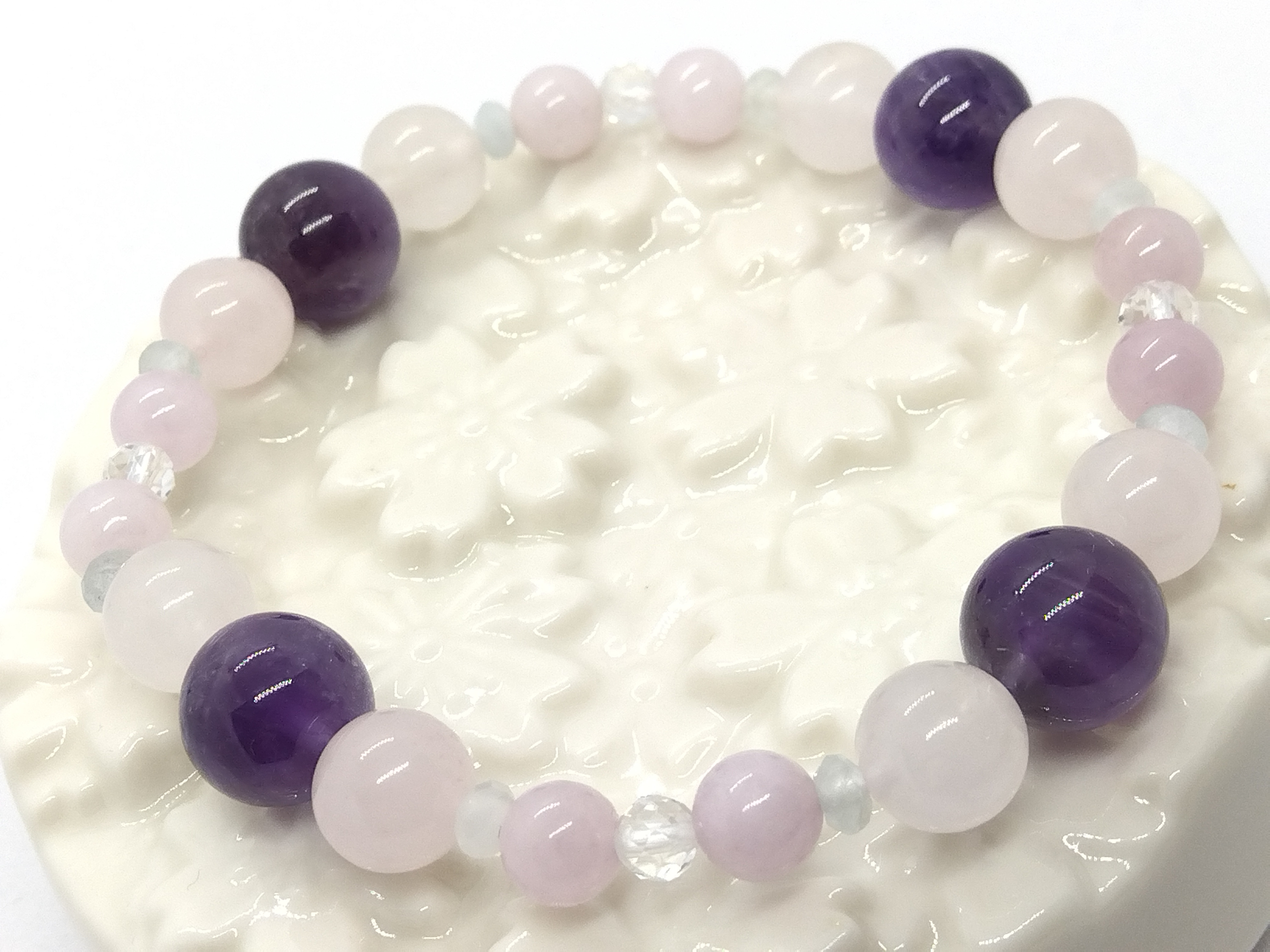 天然石ブレスレット・キャンディのような、花のような【花飴（はなあめ）】