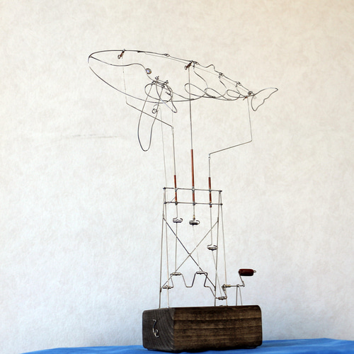 くじら Wire Automata 泳ぐ針金のクジラさん 立体・オブジェ tetsuok