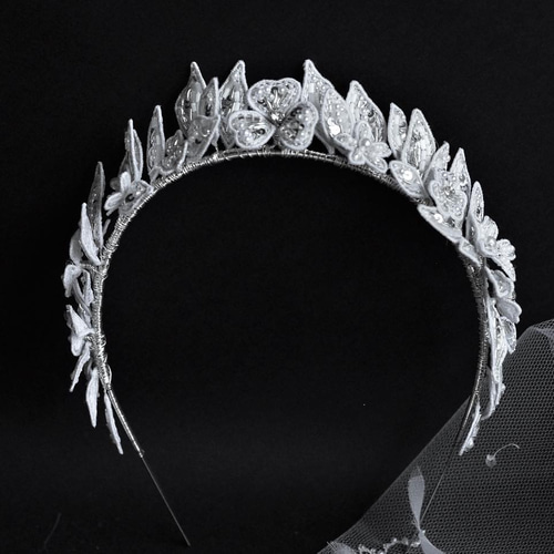 月桂樹 立体的なリーフ刺繍のヘッドピース ヘッドドレス（ウェディング