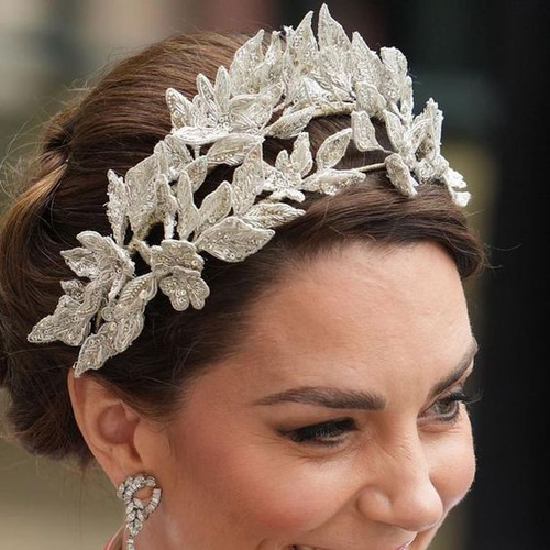 月桂樹 立体的なリーフ刺繍のヘッドピース ヘッドドレス（ウェディング