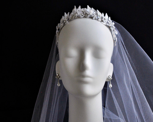 月桂樹 立体的なリーフ刺繍のヘッドピース ヘッドドレス（ウェディング