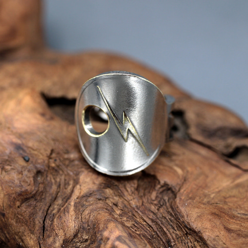 ヴィンテージの鍵をリメイクした指輪｜雷｜紳士｜ペイズリー｜アメカジ