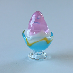 器を愛でるかき氷 (ピンク) 1枚目の画像