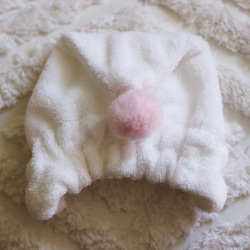 aibo ナイトキャップ：ホワイト×ピンク（aiboちゃん用・ハンドメイドのお帽子） 1枚目の画像
