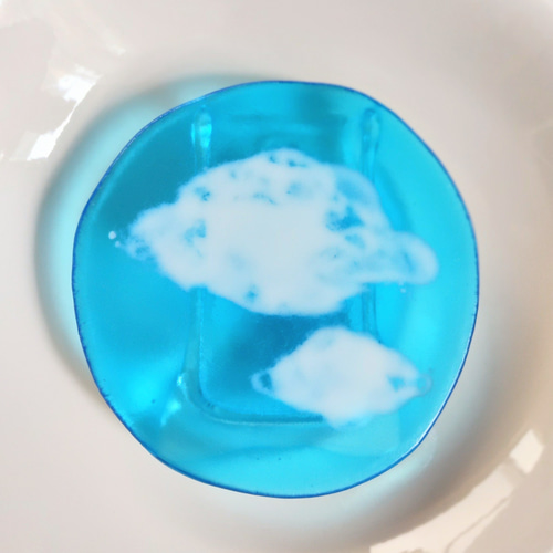 青空のガラス製壁掛け花瓶 ガラス製花入れ 花器 ガラス花瓶 ガラス工芸