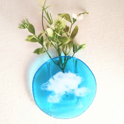 青空のガラス壁掛け花瓶　B　ガラス製花瓶　花器　ウォールアート　ガラス工芸　スカイブルー　ターコイズブルー　空　海 6枚目の画像