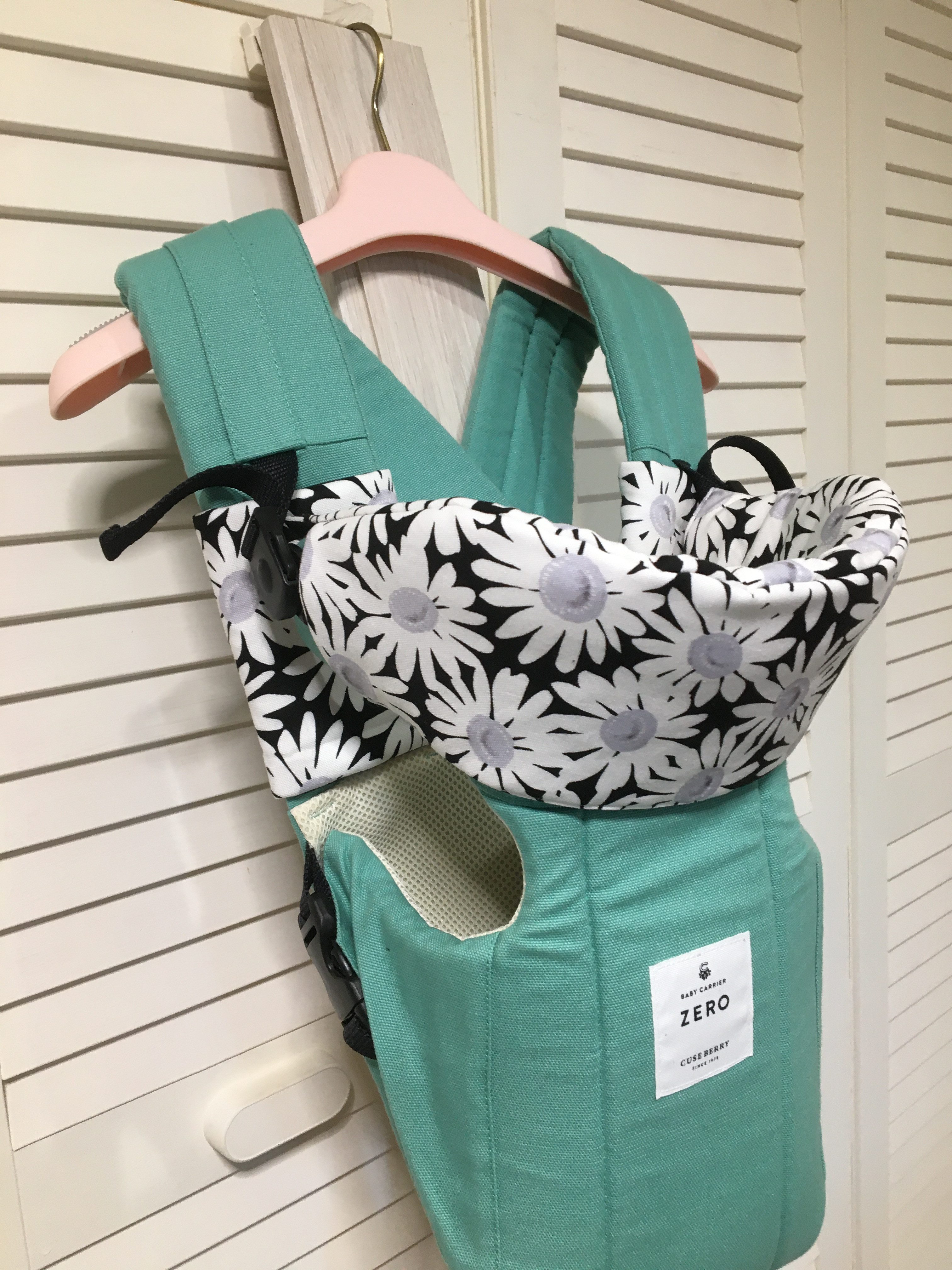 ☆koppe様☆ よだれカバー 首回りカバー 抱っこ紐キューズベリーゼロ