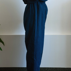 [Aizome] 亞麻&amp;有機棉 寬鬆套頭衫和褲子套裝 [亞麻混合雙層紗布] 第8張的照片