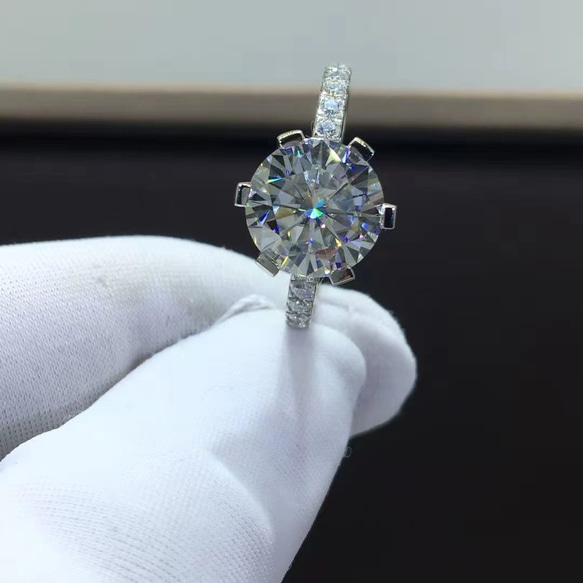 newデザイン】白金の薔薇 モアサナイト ダイヤ リング K18WG 