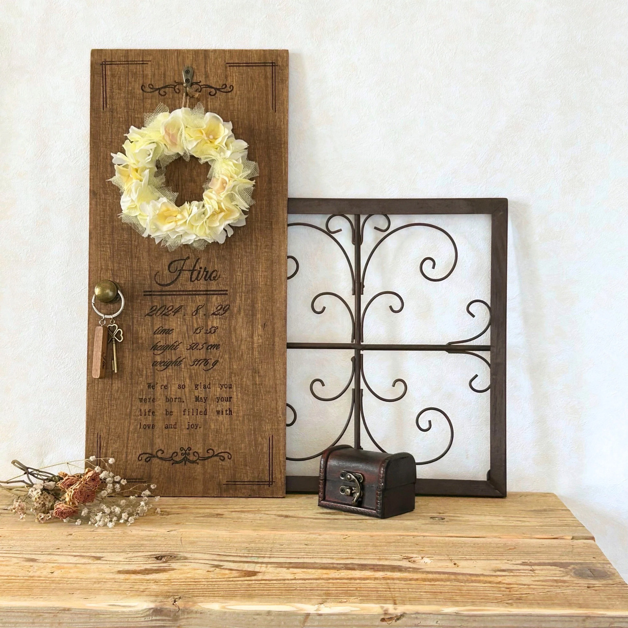 命名書・手形足形・名入れメモリアルボード＆ベビーイエローリース　アンティークブラウンの未来への扉