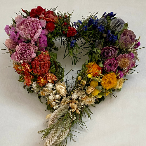 レインボーカラー の ハートリース ドライフラワー フルール・ド・エヌ