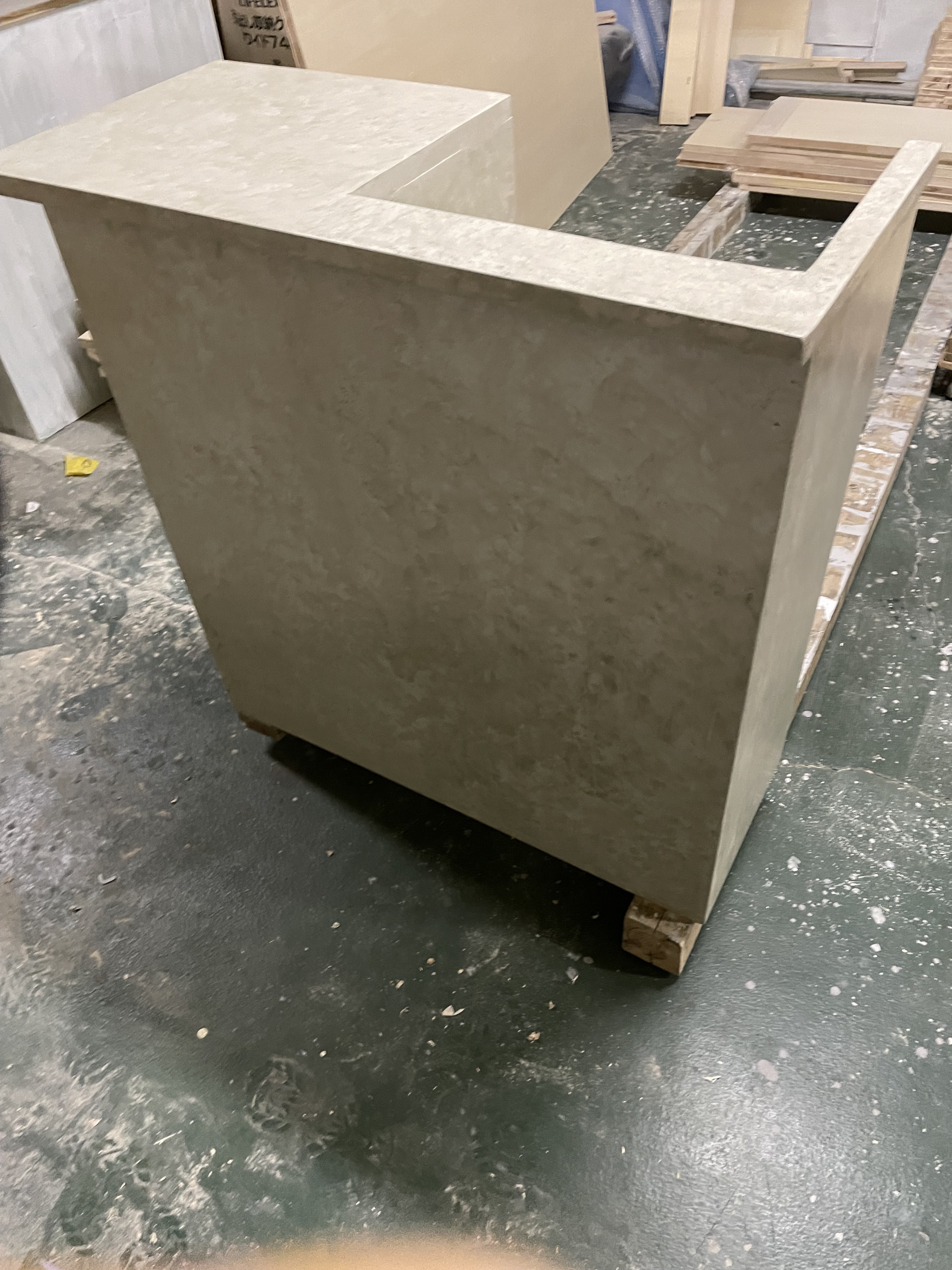 モルタル風カウンター　レジカウンター