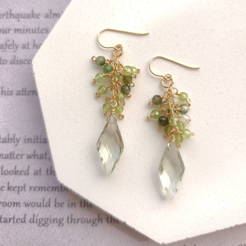 天然石 14kgf グリーンアメジストと小粒天然石のピアス/イヤリング