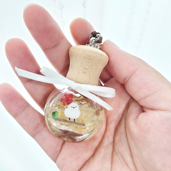 【HOKKAIDO×OKINAWA】幸せを運ぶ光る星の砂入り✨シマエナガミニディフューザー グレープフルーツの香り 4枚目の画像