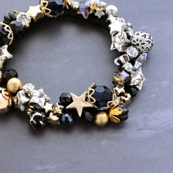 超早割クリスマス✨漆黒の夜空に煌めく金銀色の星々…ビジュー シュシュ＊ブレスレット 9枚目の画像