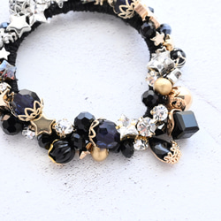 超早割クリスマス✨漆黒の夜空に煌めく金銀色の星々…ビジュー シュシュ＊ブレスレット 7枚目の画像